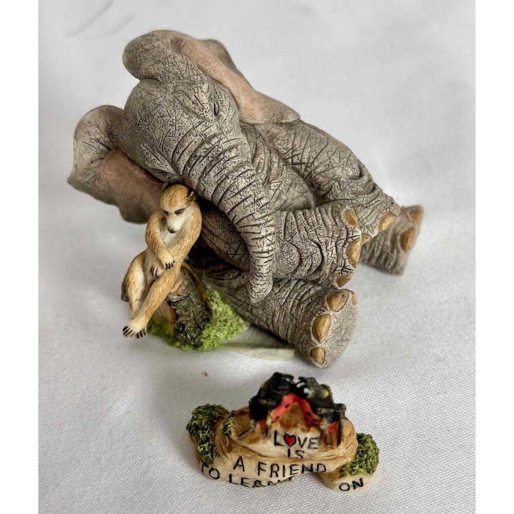Tuskers Love Is A Friend To Lean On Elephant Mouse Figurine 91195